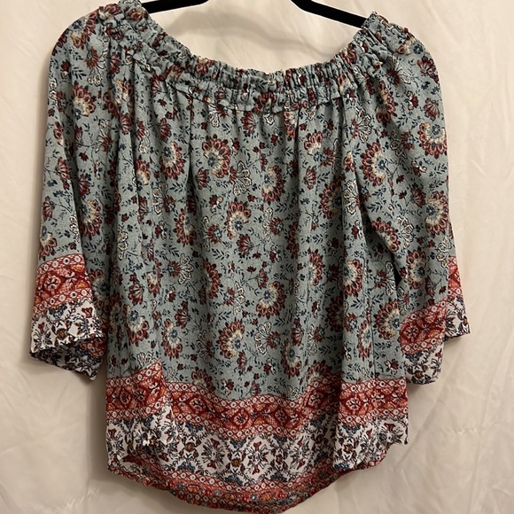 Knox Rose off the shoulder blouse - Picture 2 of 4
